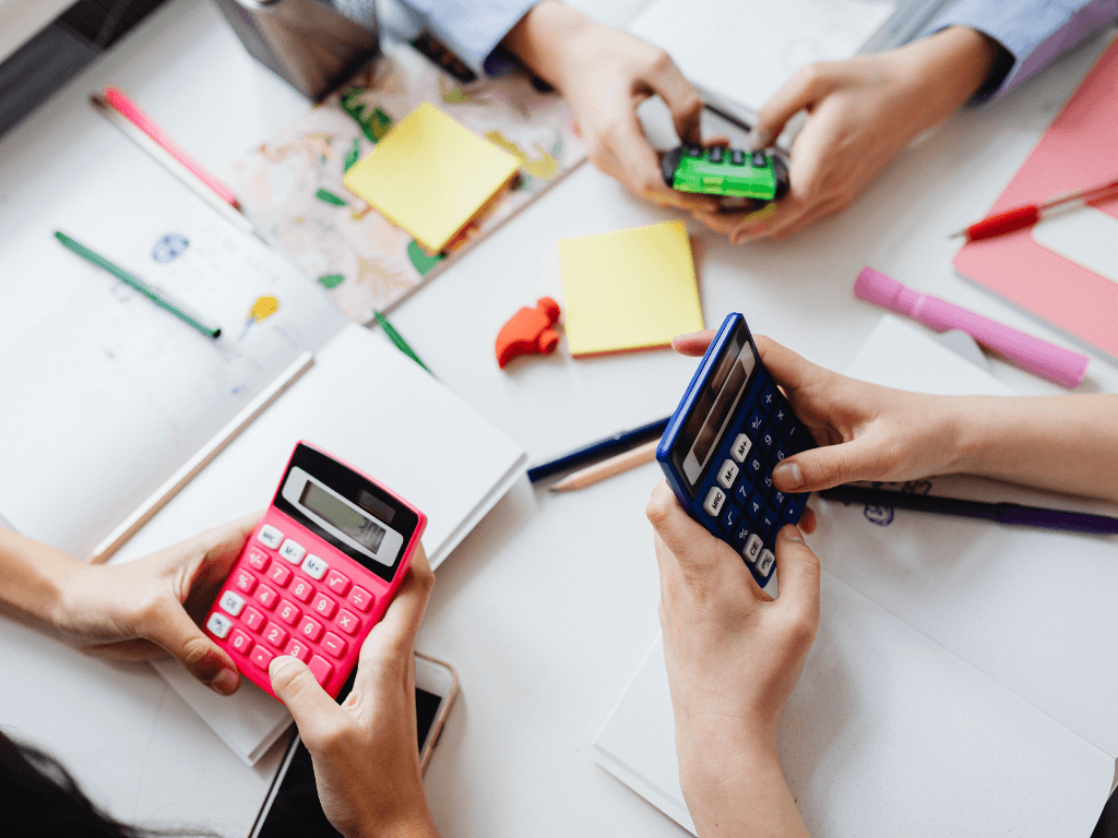 Finansies Rente Johannesburg se finansies is beroerd | Vryheidsfront Plus