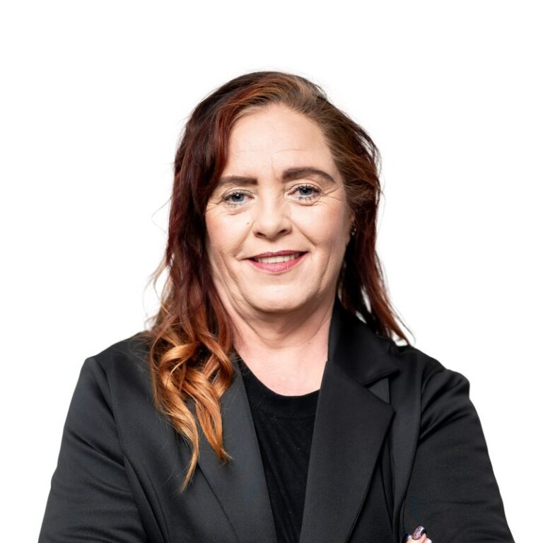 Mári Bezuidenhout, VF Plus candidate